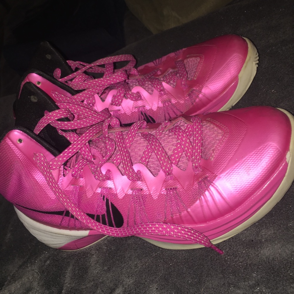 Breast Cancer Awareness Hyperdunks. Gently Worn💖